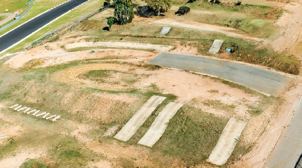 4x4 Track