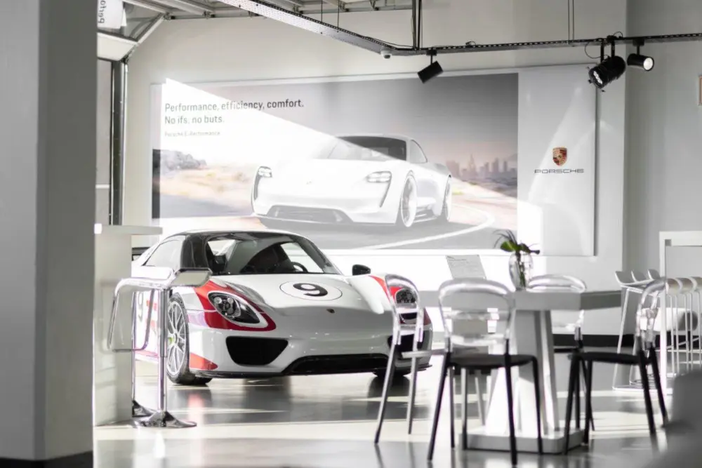 Porsche Mission E-Viewing - 2019